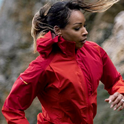 Vestes, coupe-vent et gilets sans manche