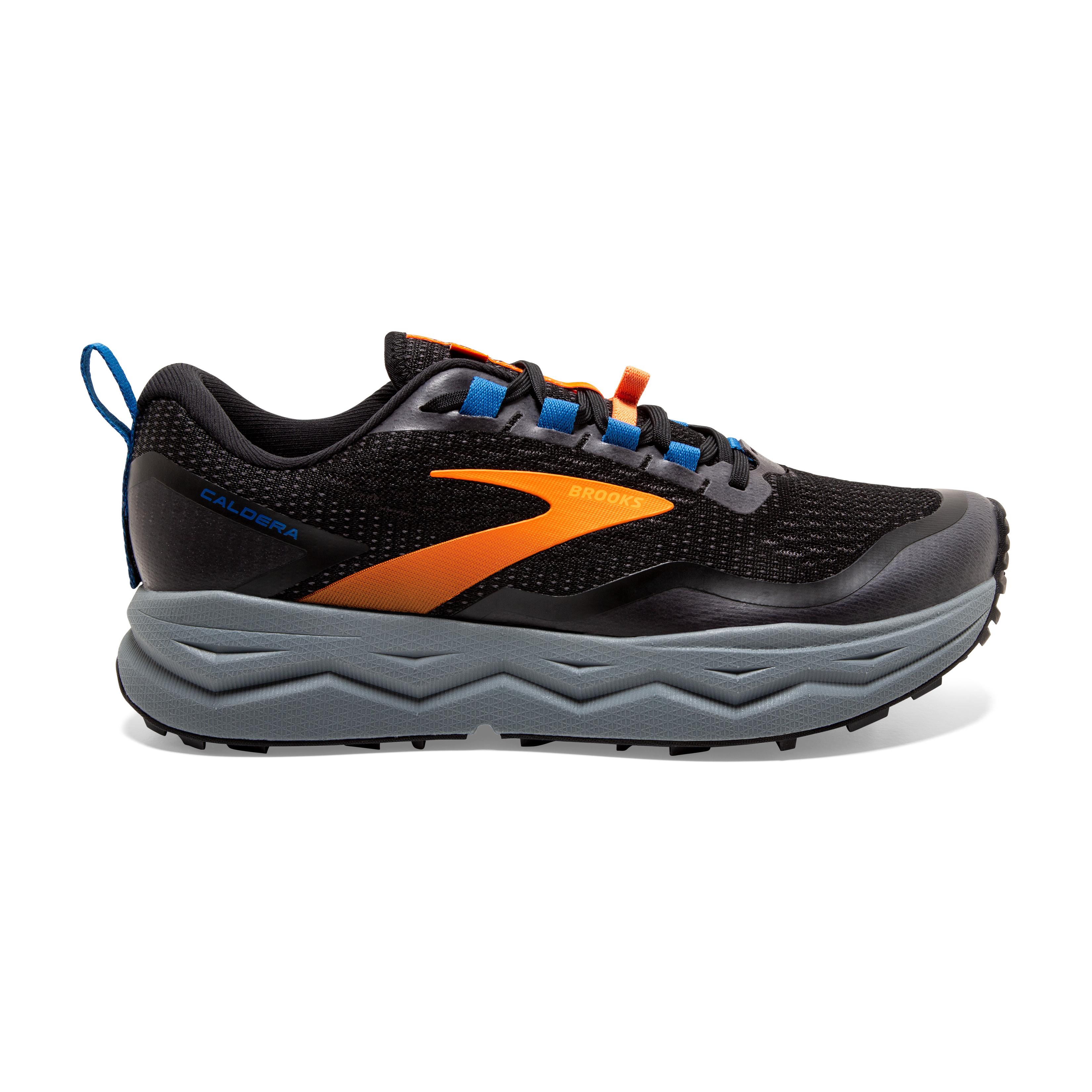 Brooks running Caldera 5 Noir 43 