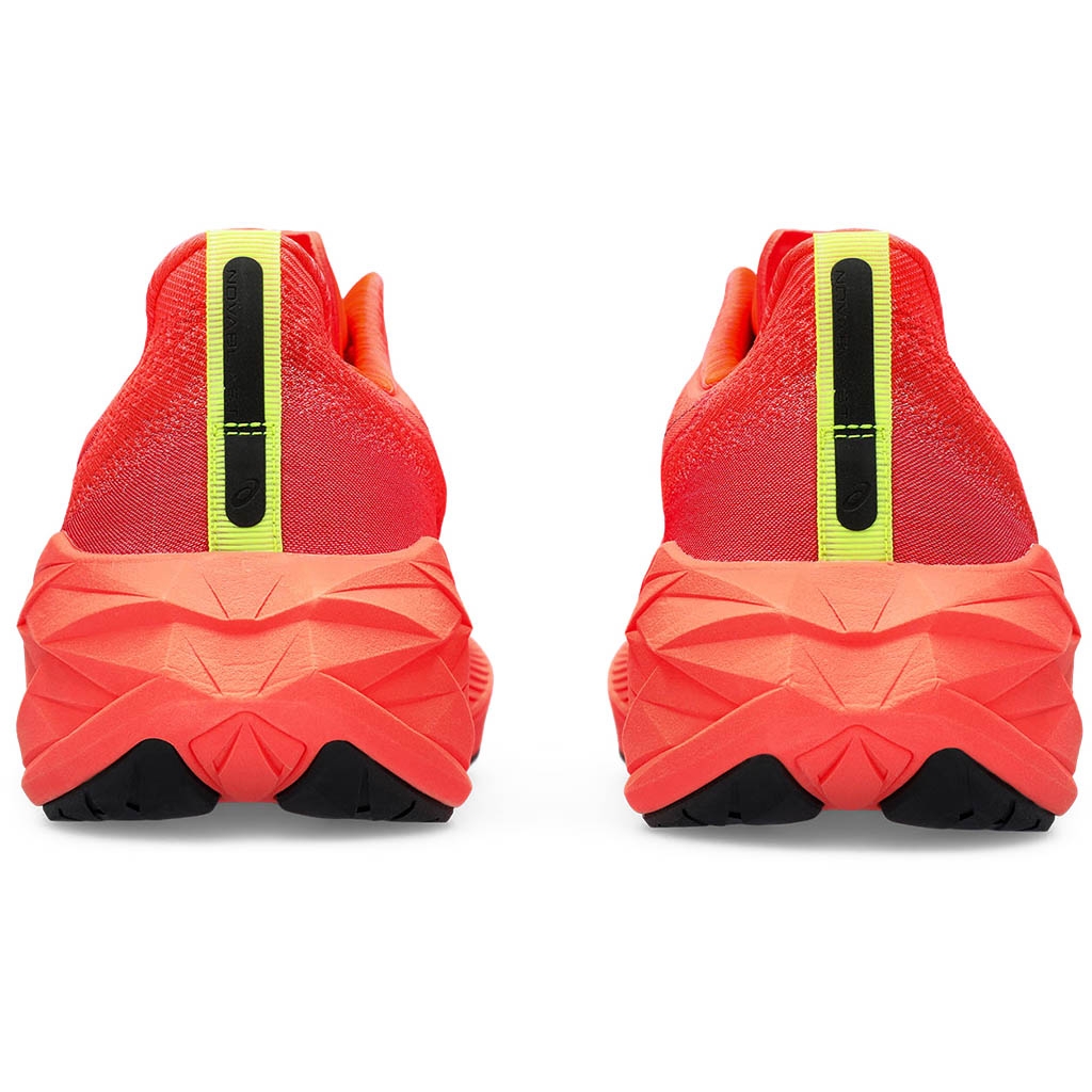 【未使用】Asics Novablast 4 サンライズレッド NOVABLAST 4 White/Sunrise Red - Rainy Clouds OG